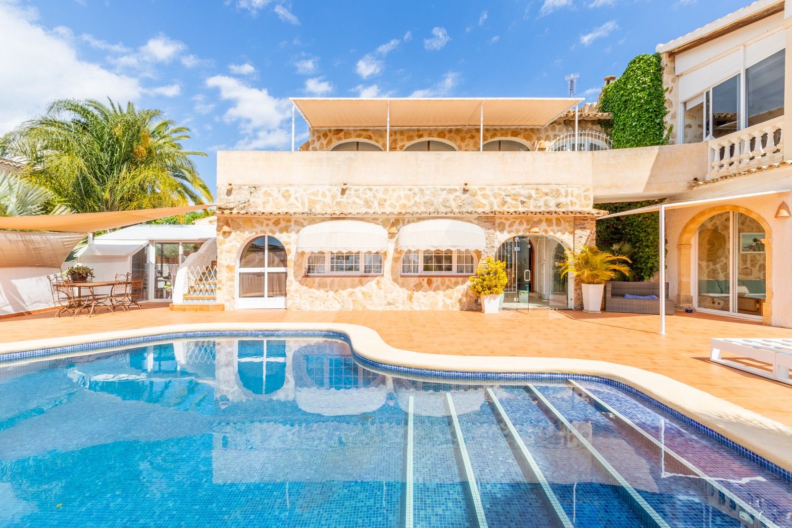 Villa de luxe à vendre à Moraira, Pla del Mar, avec vue sur la mer.