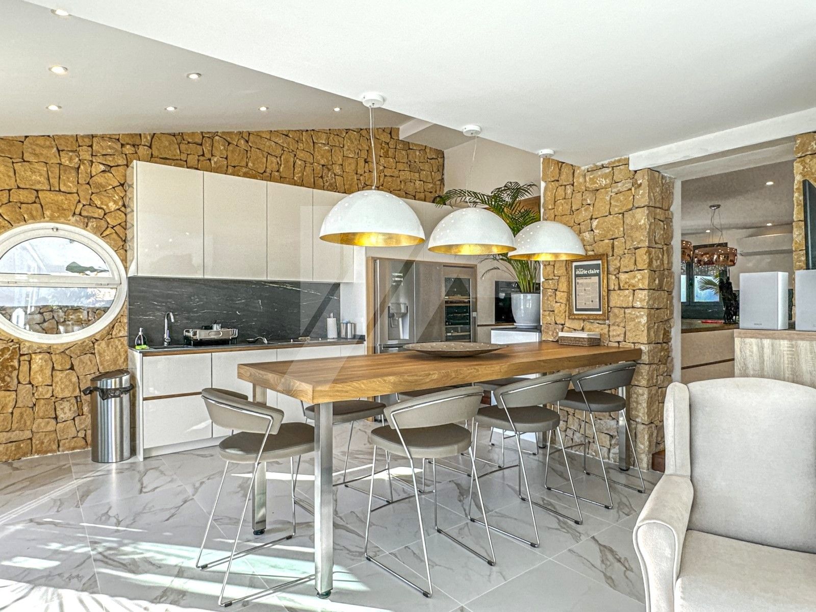 Villa à vendre avec vue sur la mer, à La Fustera, Benissa.