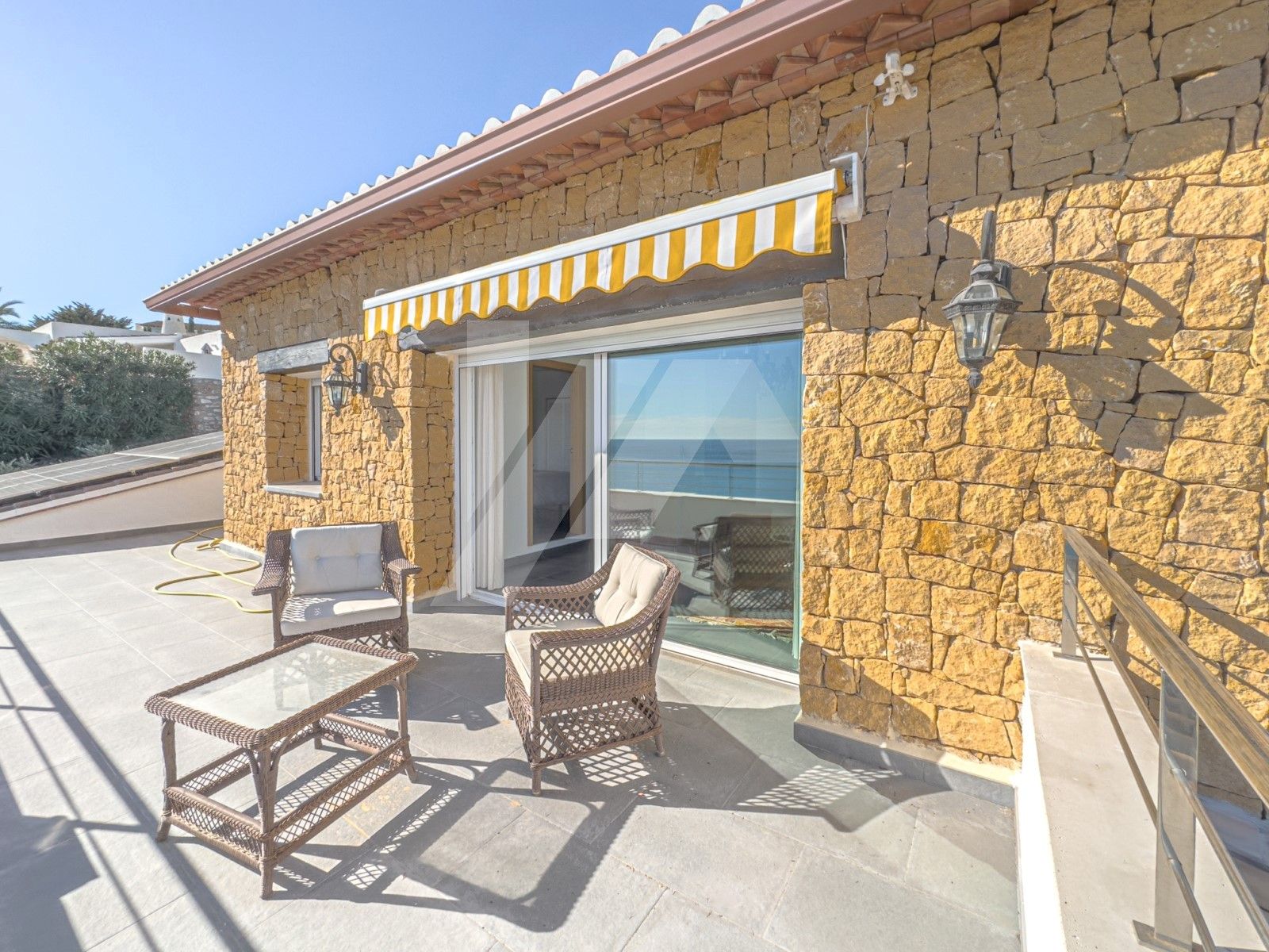 Villa à vendre avec vue sur la mer, à La Fustera, Benissa.