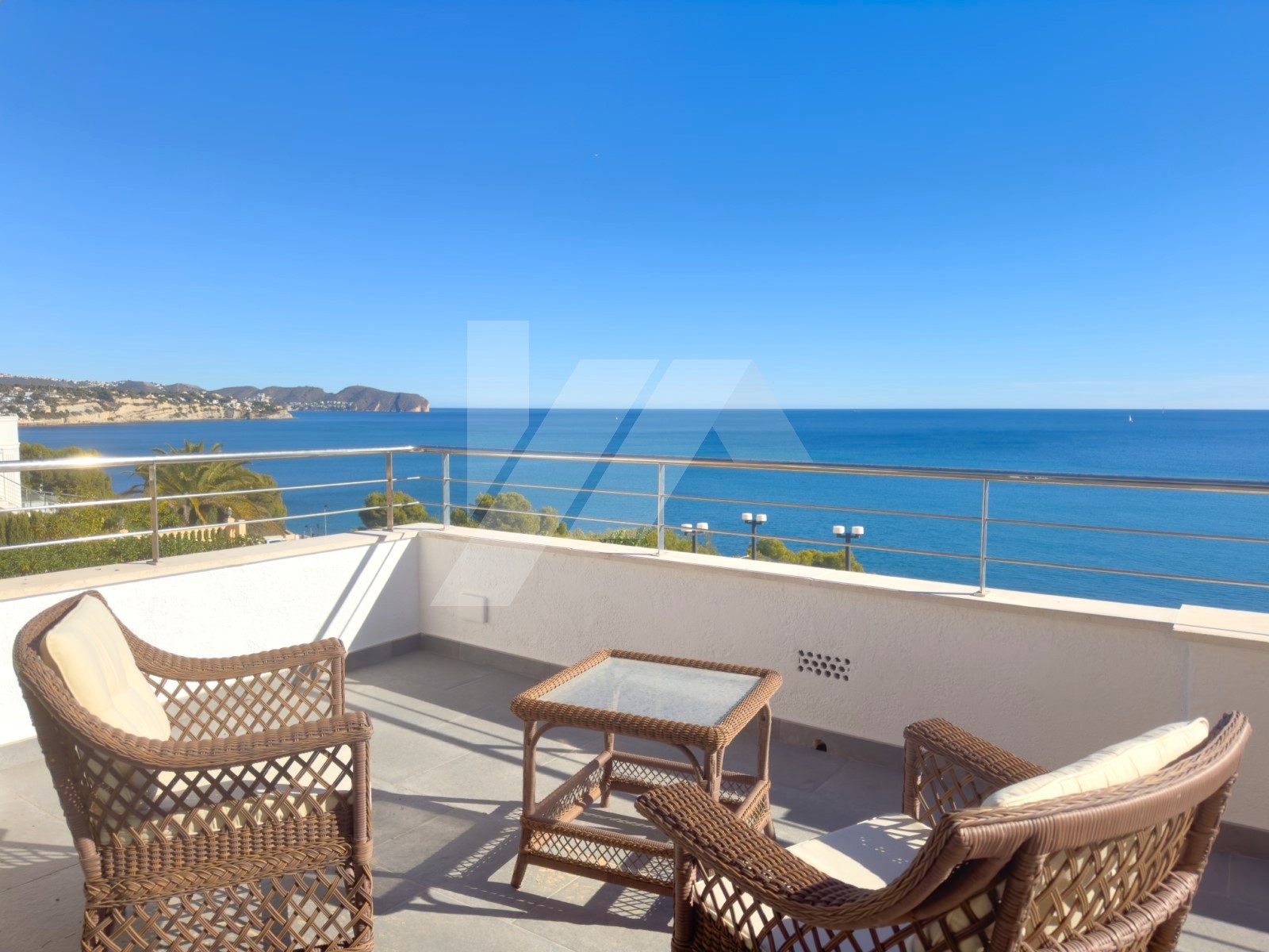 Villa à vendre avec vue sur la mer, à La Fustera, Benissa.