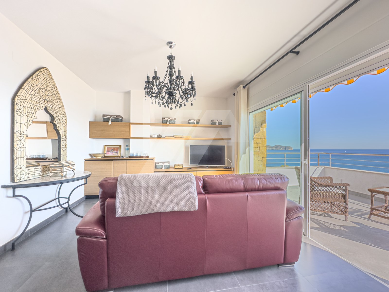 Villa à vendre avec vue sur la mer, à La Fustera, Benissa.