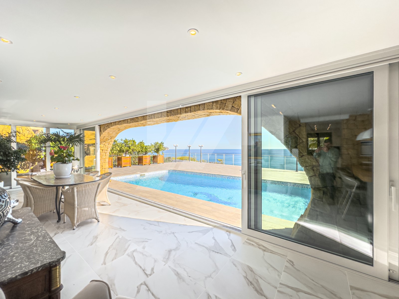 Villa à vendre avec vue sur la mer, à La Fustera, Benissa.