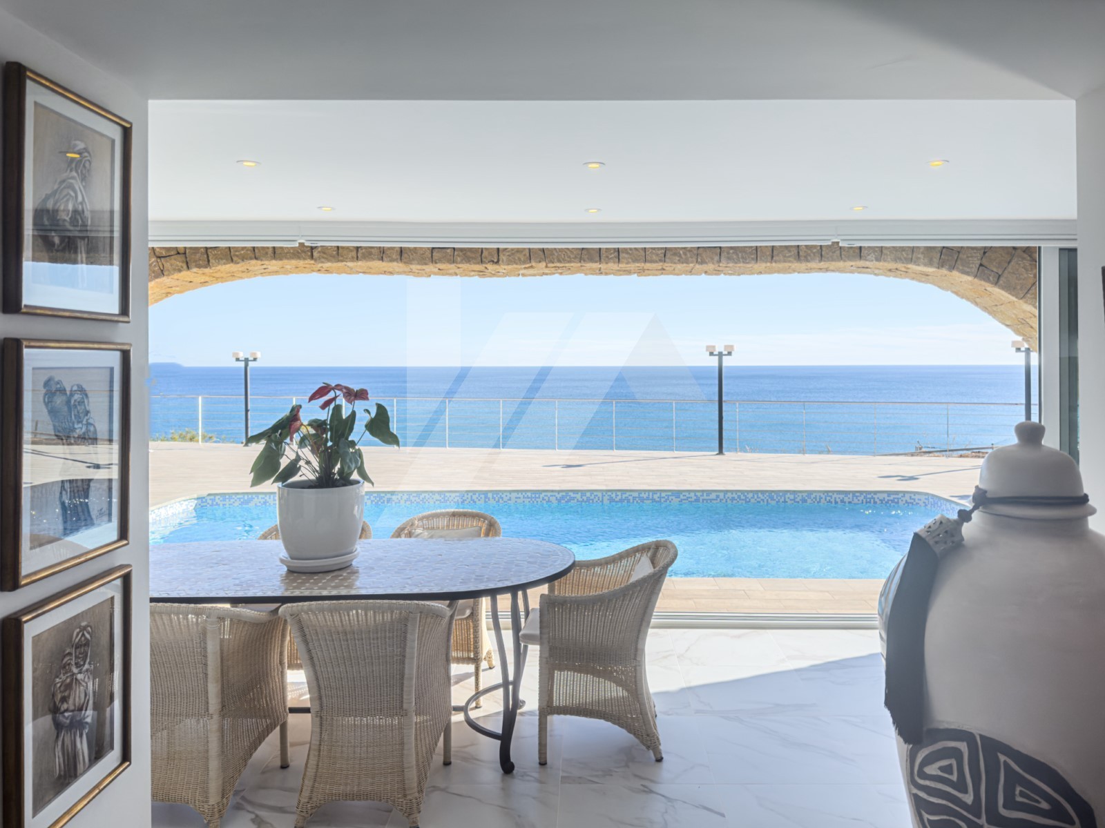 Villa à vendre avec vue sur la mer, à La Fustera, Benissa.