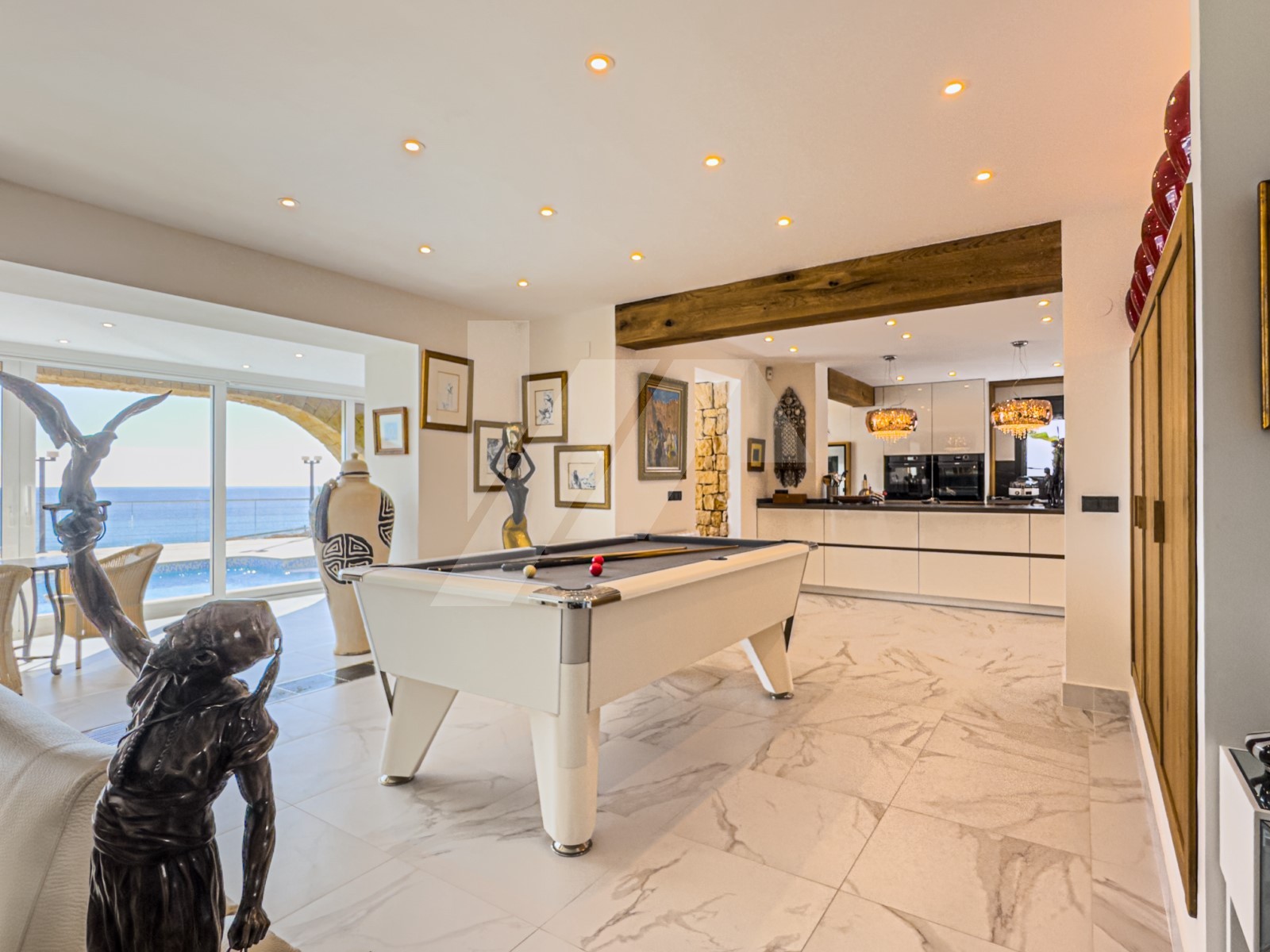 Villa à vendre avec vue sur la mer, à La Fustera, Benissa.
