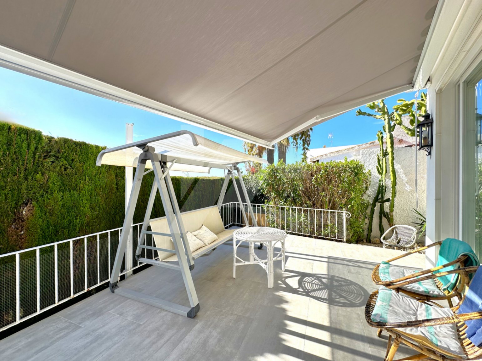 Bungalow avec vue sur la mer à vendre à Pla del Mar, Moraira