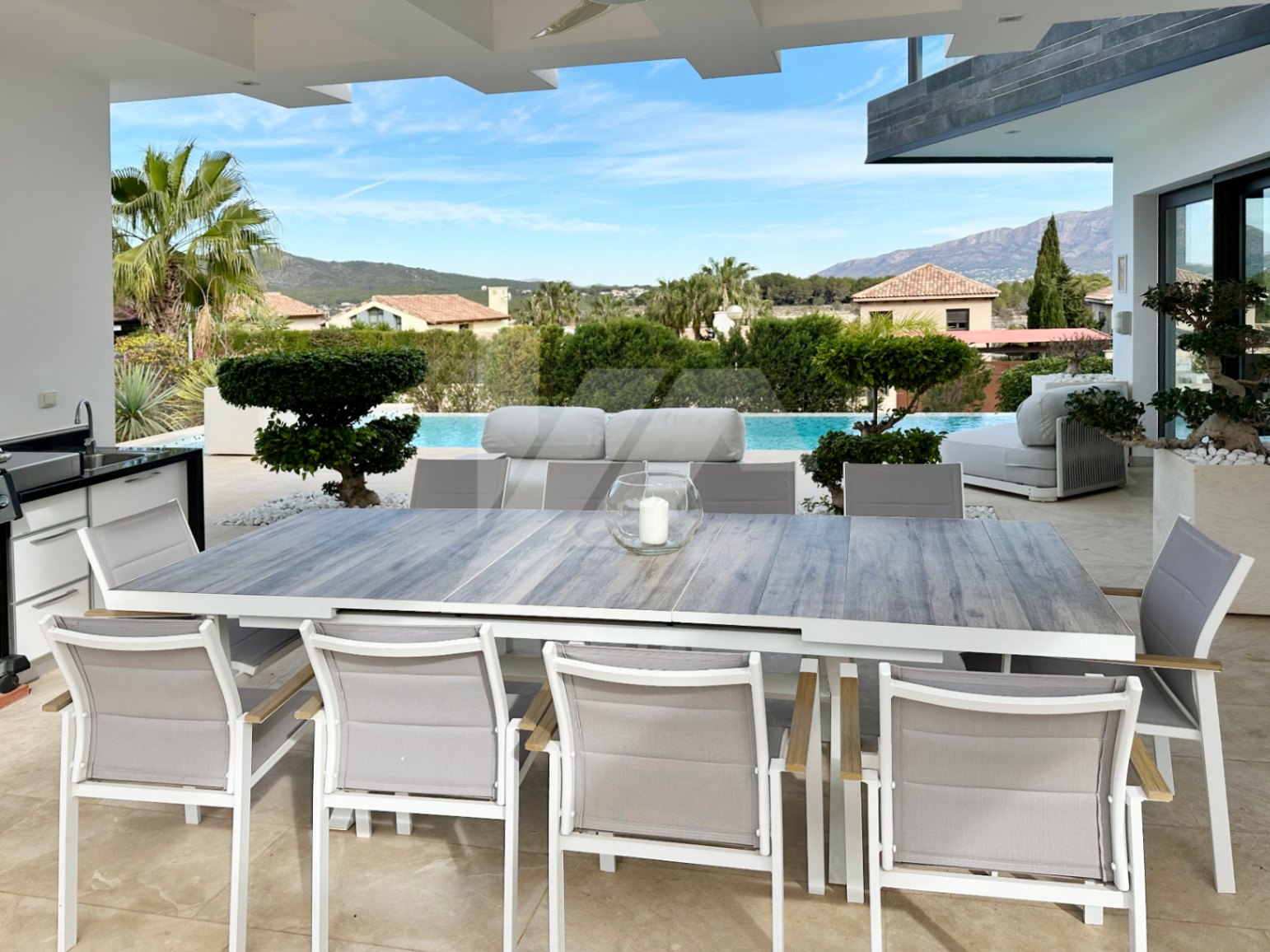Villa de luxe à vendre à Jávea avec vue sur la mer et la montagne. Costa Blanca.