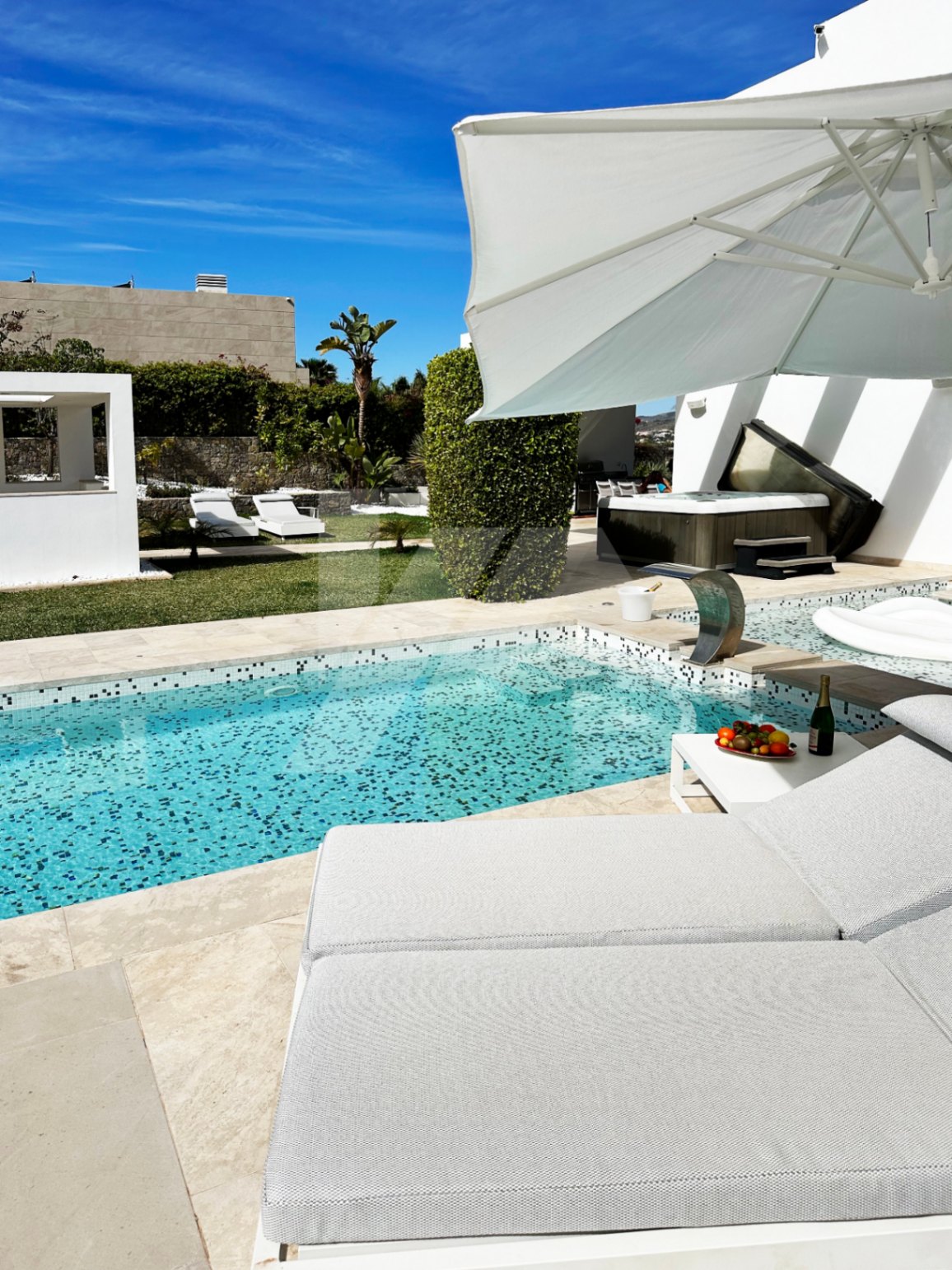 Villa de luxe à vendre à Jávea avec vue sur la mer et la montagne. Costa Blanca.