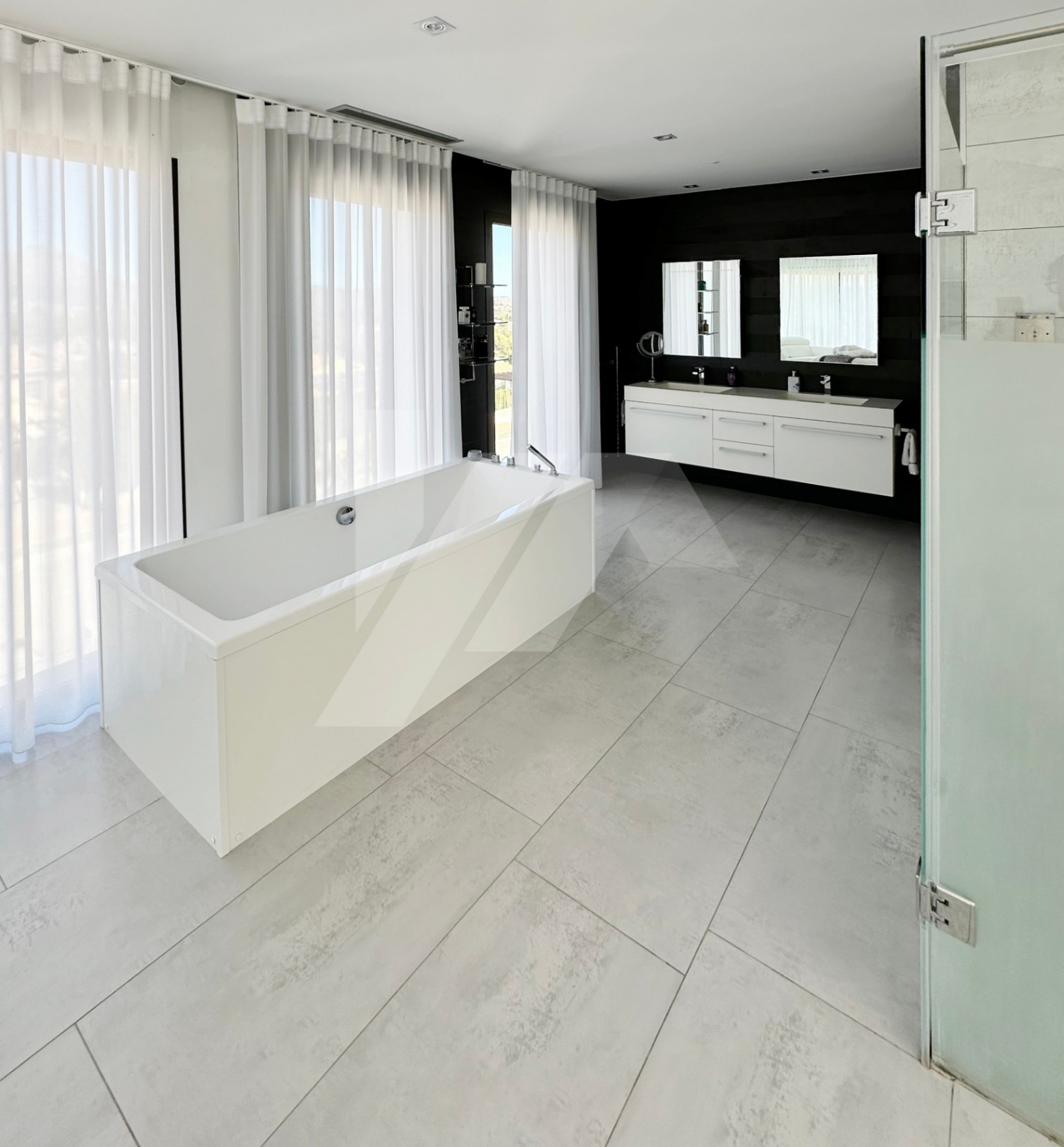 Villa de luxe à vendre à Jávea avec vue sur la mer et la montagne. Costa Blanca.