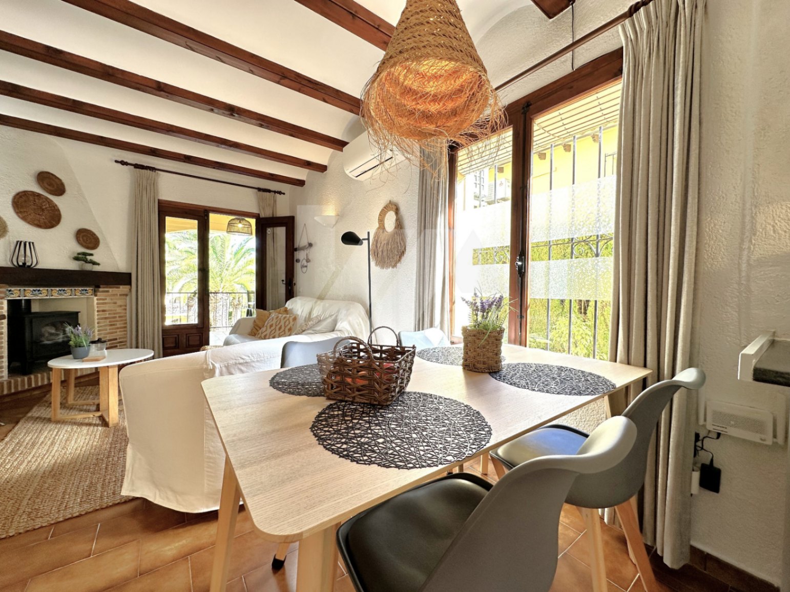 Appartment à vendre à Moraira, côte blanche.