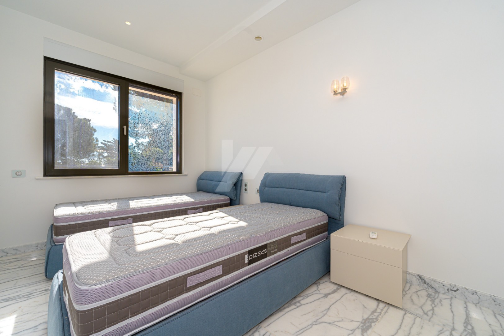 Villa de luxe en deuxième ligne à vendre à Moraira, avec vue sur la mer.