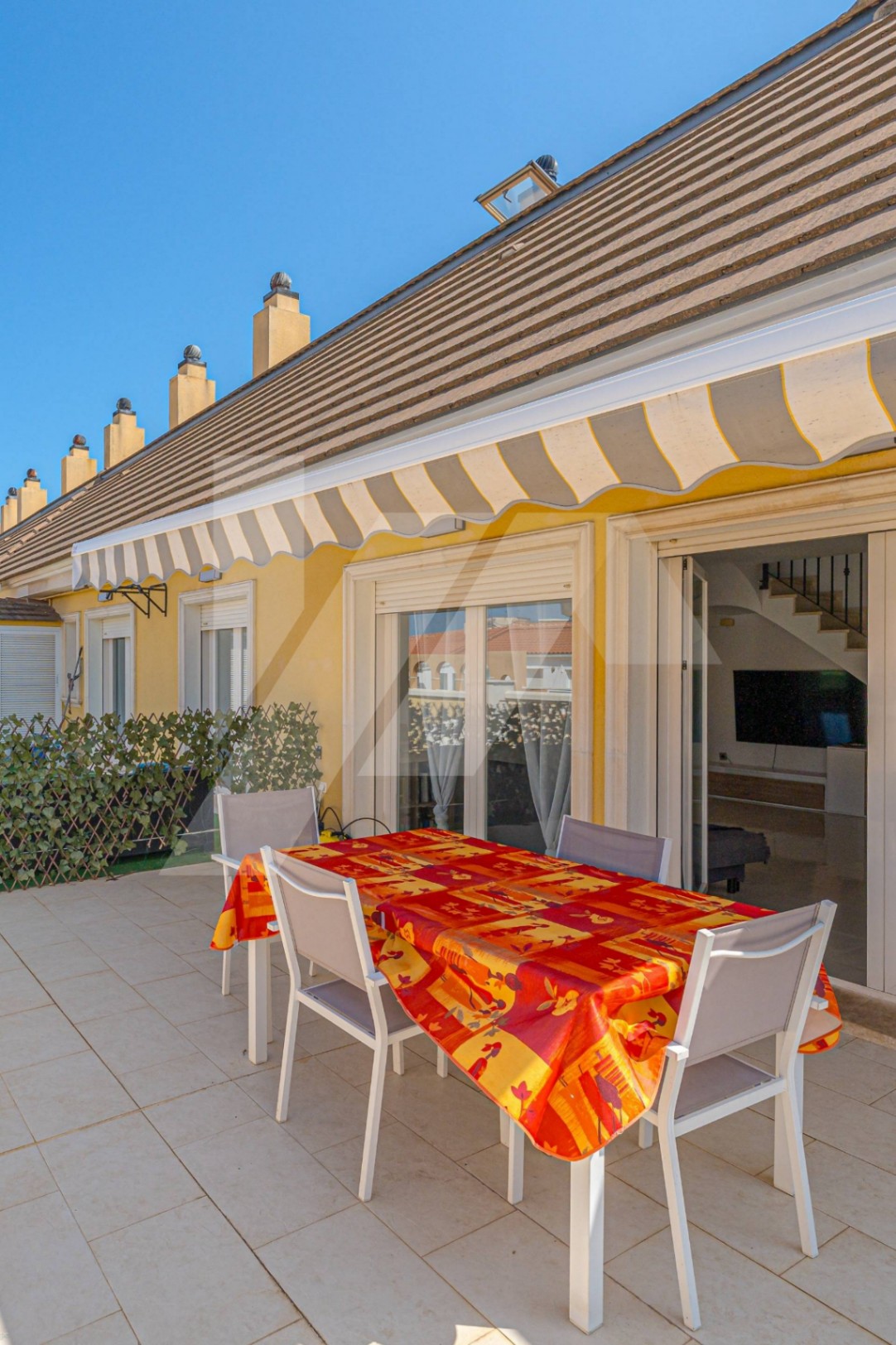 Appartement en attique avec piscine à vendre à Denia, Costa Blanca.