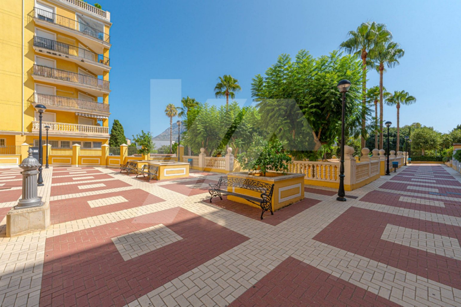 Appartement en attique avec piscine à vendre à Denia, Costa Blanca.