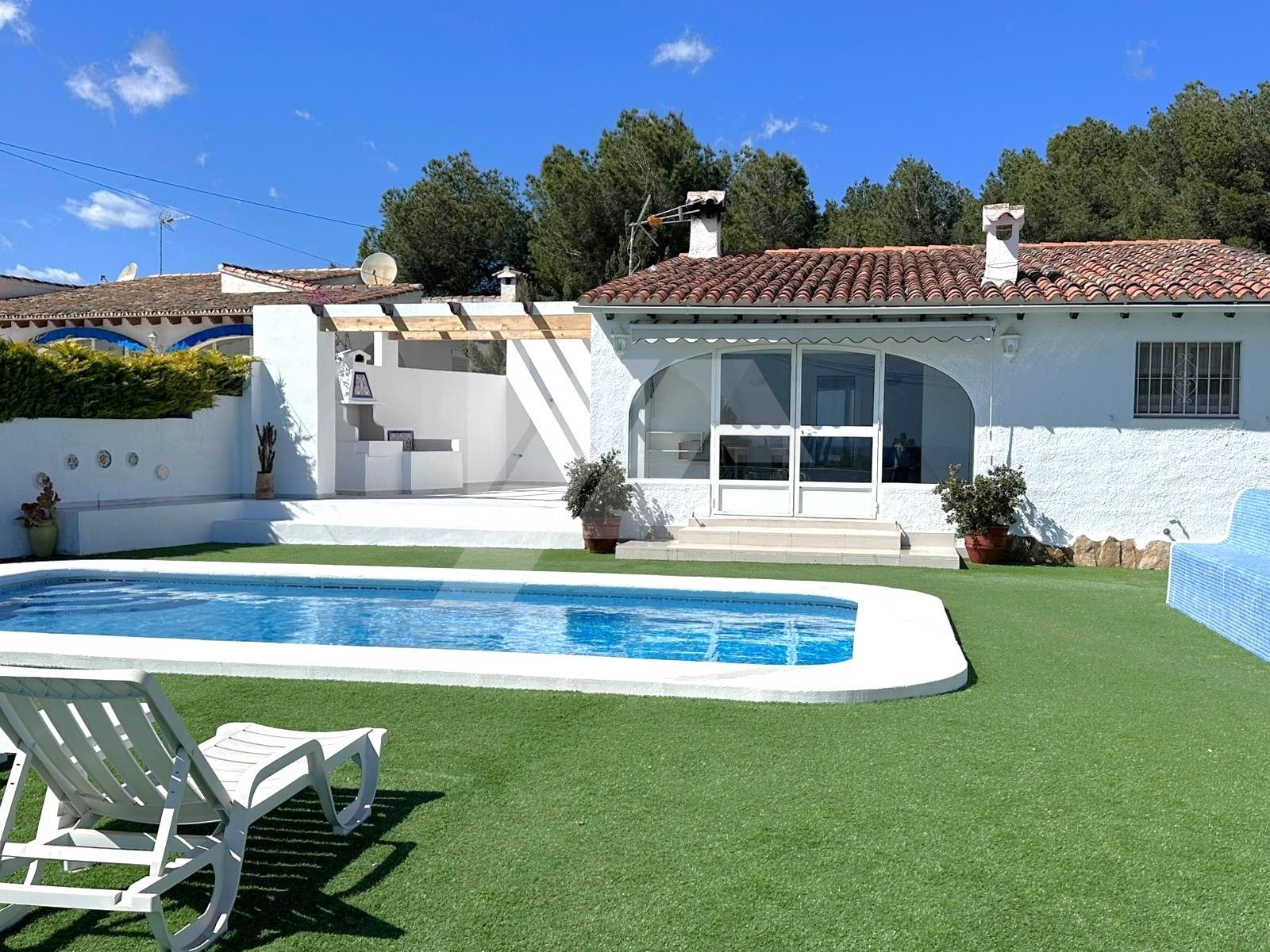 Villa avec vue sur la mer à vendre à Moraira, Costa Blanca.