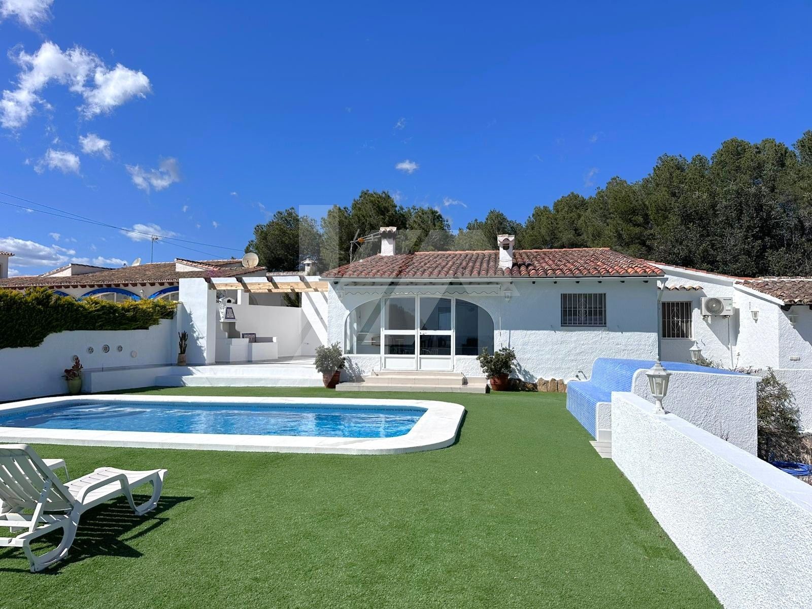 Villa avec vue sur la mer à vendre à Moraira, Costa Blanca.