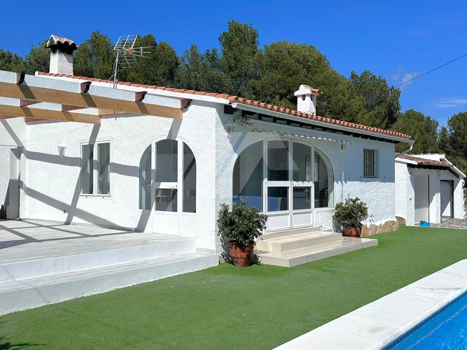 Villa avec vue sur la mer à vendre à Moraira, Costa Blanca.