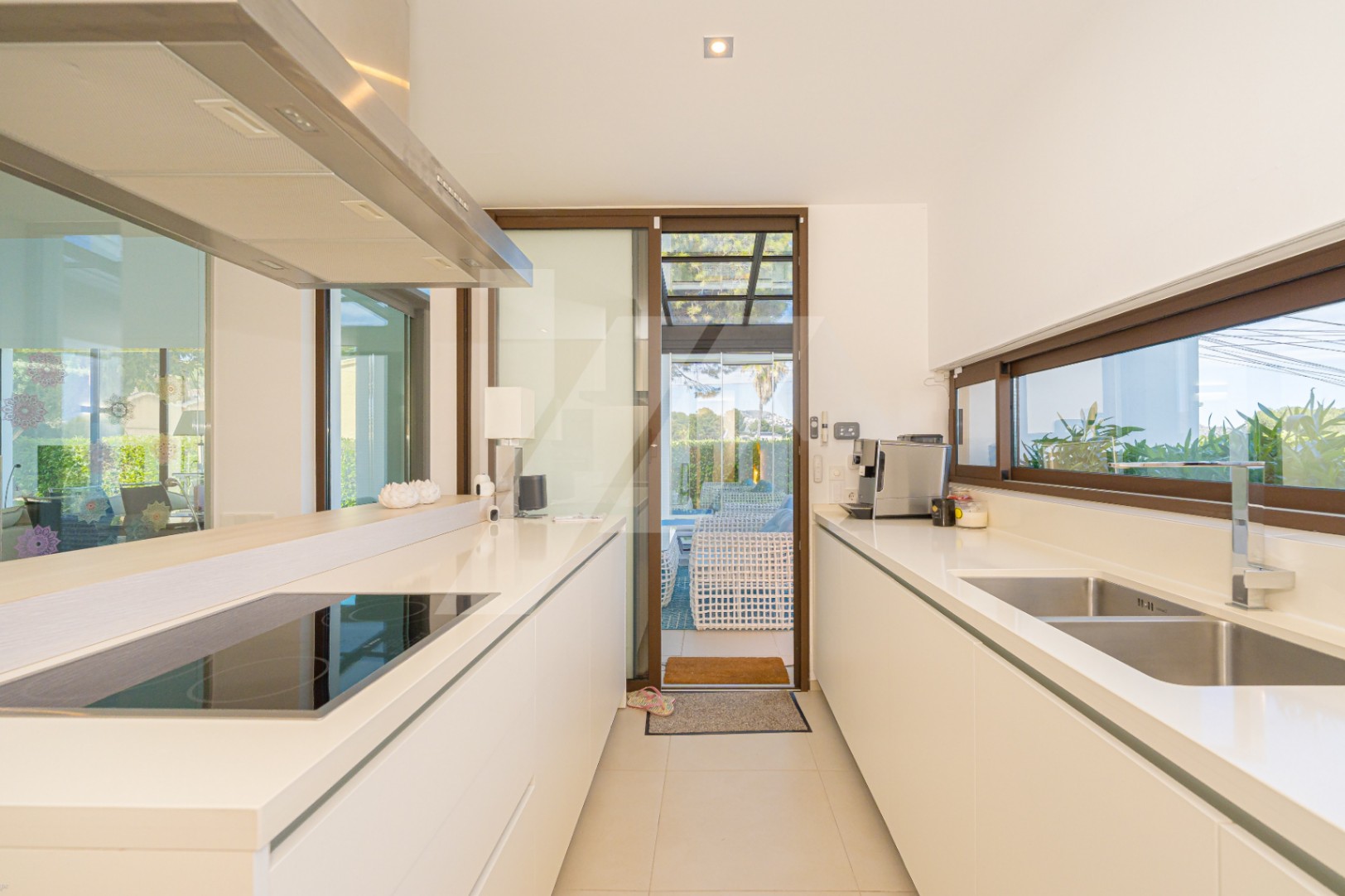 Villa moderne à vendre à Moraira avec vue sur la mer, Costa Blanca.
