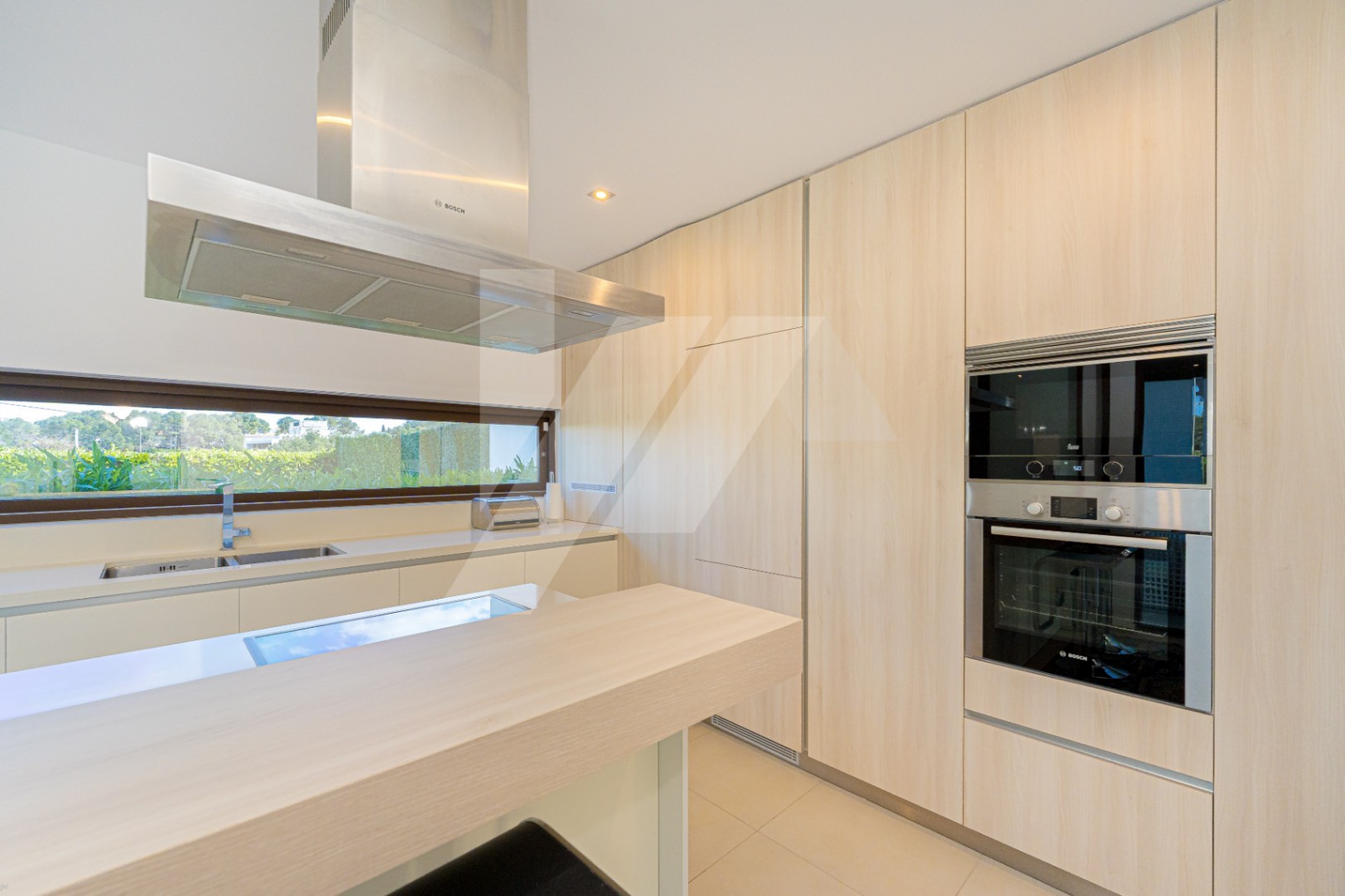 Villa moderne à vendre à Moraira avec vue sur la mer, Costa Blanca.