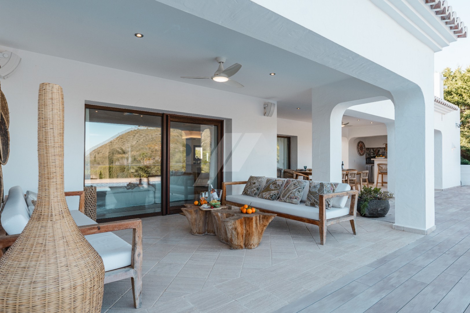 Villa de style ibicenco à vendre à Moraira, Costa Blanca.