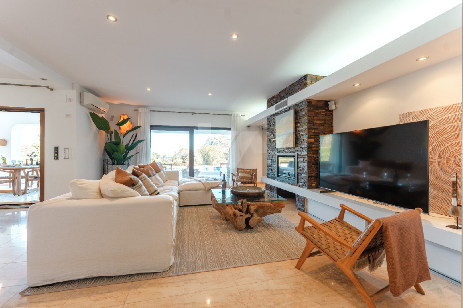 Villa de style ibicenco à vendre à Moraira, Costa Blanca.
