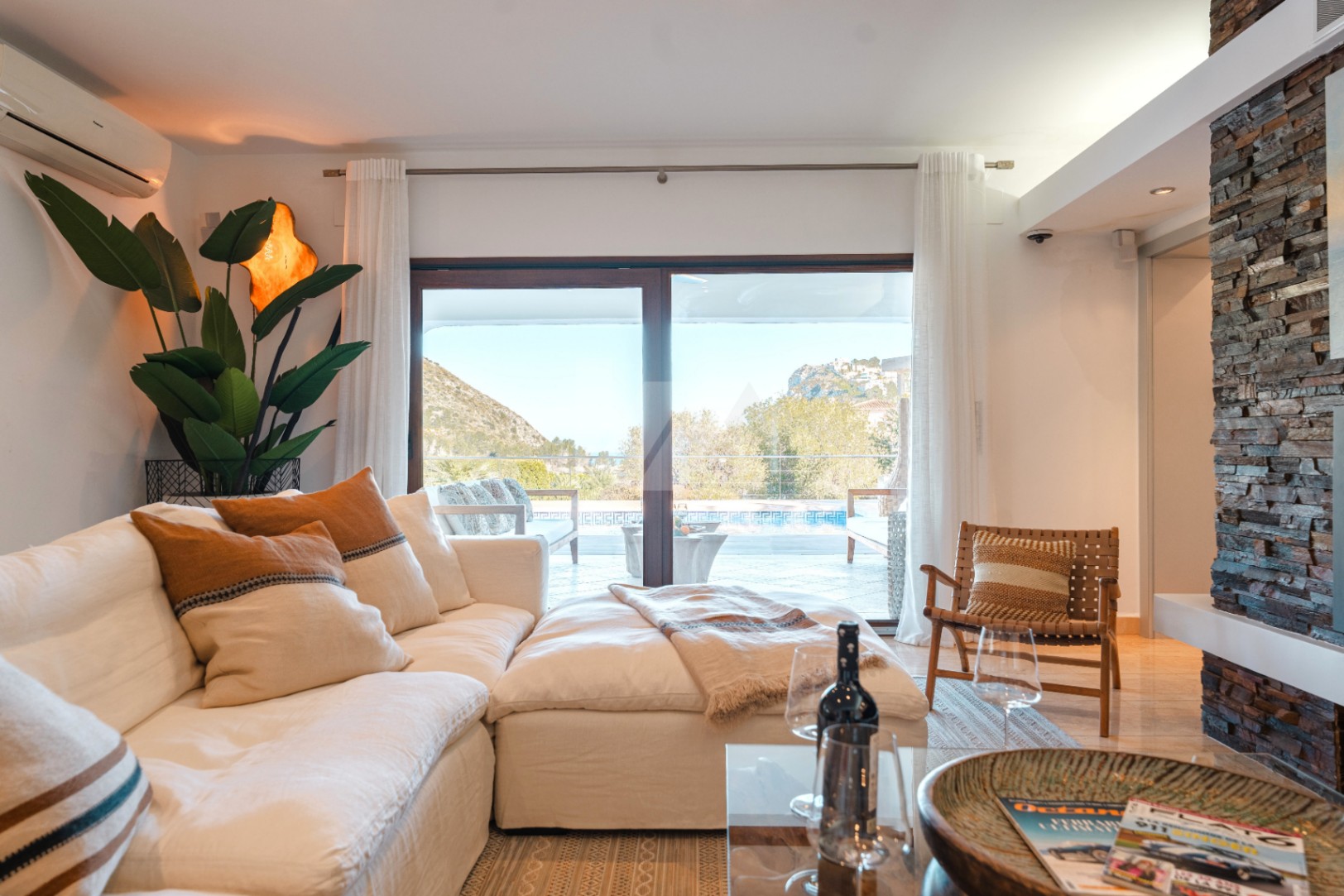 Villa de style ibicenco à vendre à Moraira, Costa Blanca.