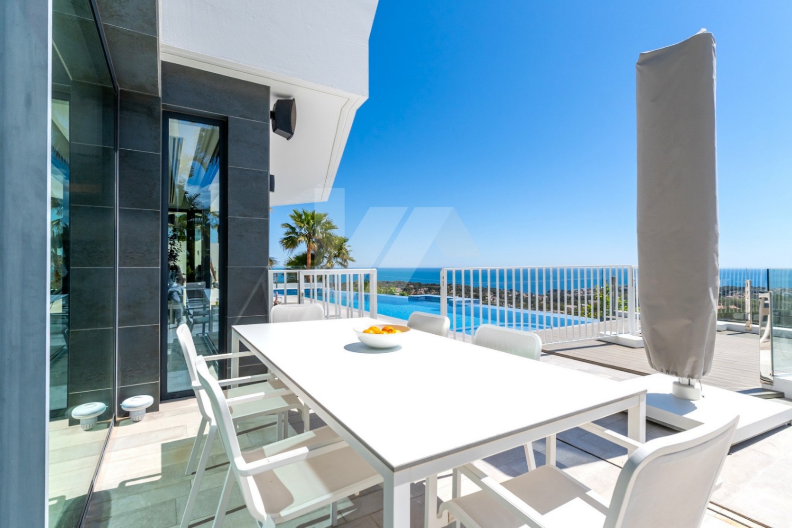 Villa de luxe avec vue panoramique sur la mer à vendre à Benissa, Costa Blanca.