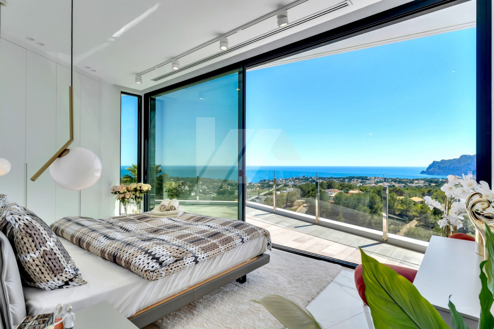 Villa de luxe avec vue panoramique sur la mer à vendre à Benissa, Costa Blanca.