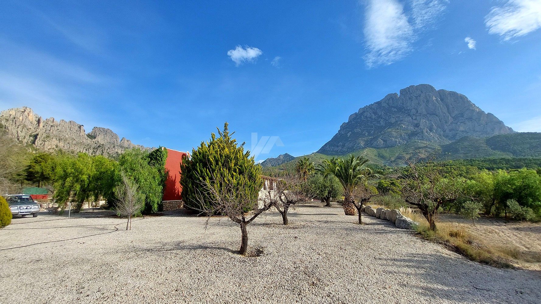 Finca rustique à vendre avec vue sur la mer et la montagne à Finestrat, Costa Blanca