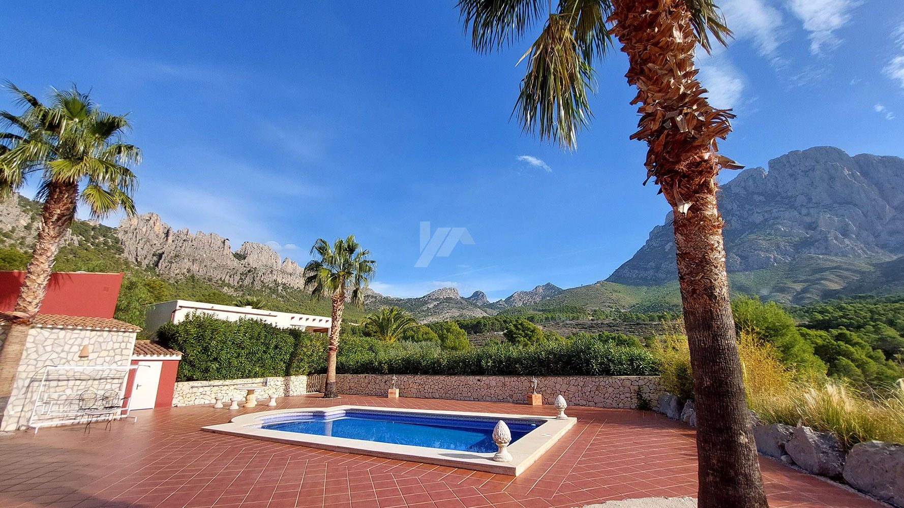 Finca rustique à vendre avec vue sur la mer et la montagne à Finestrat, Costa Blanca