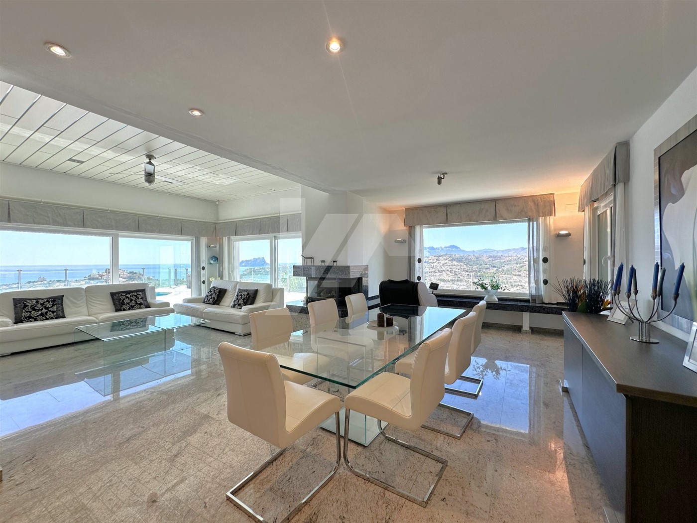 Villa avec vue panoramique sur la mer à vendre à Moraira, Costa Blanca.