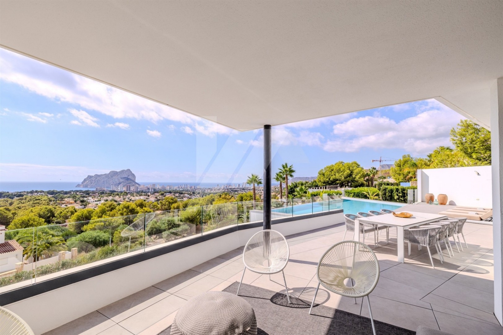 Villa de Luxe avec Vues Panoramiques sur la Mer et le Rocher d'Ifach, Benissa.