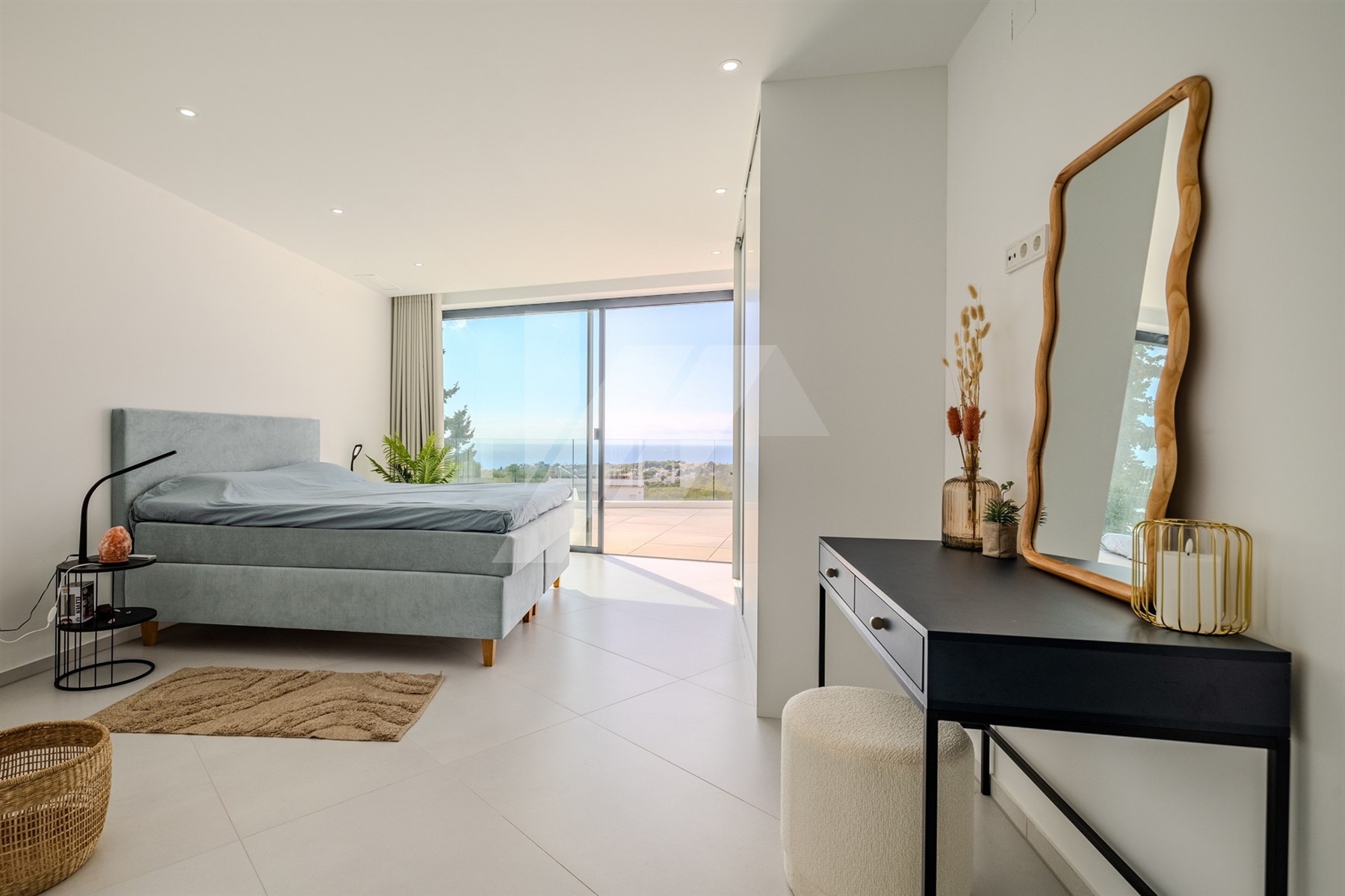 Villa de Luxe avec Vues Panoramiques sur la Mer et le Rocher d'Ifach, Benissa.