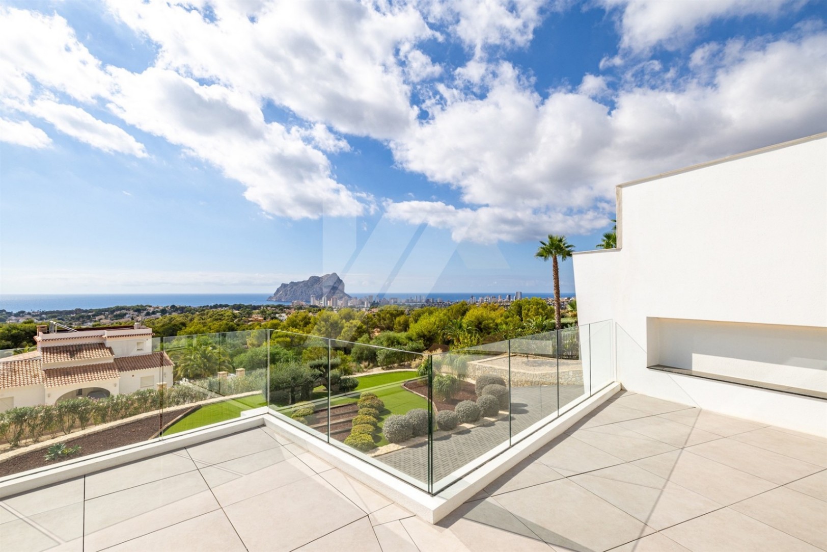 Villa de Luxe avec Vues Panoramiques sur la Mer et le Rocher d'Ifach, Benissa.