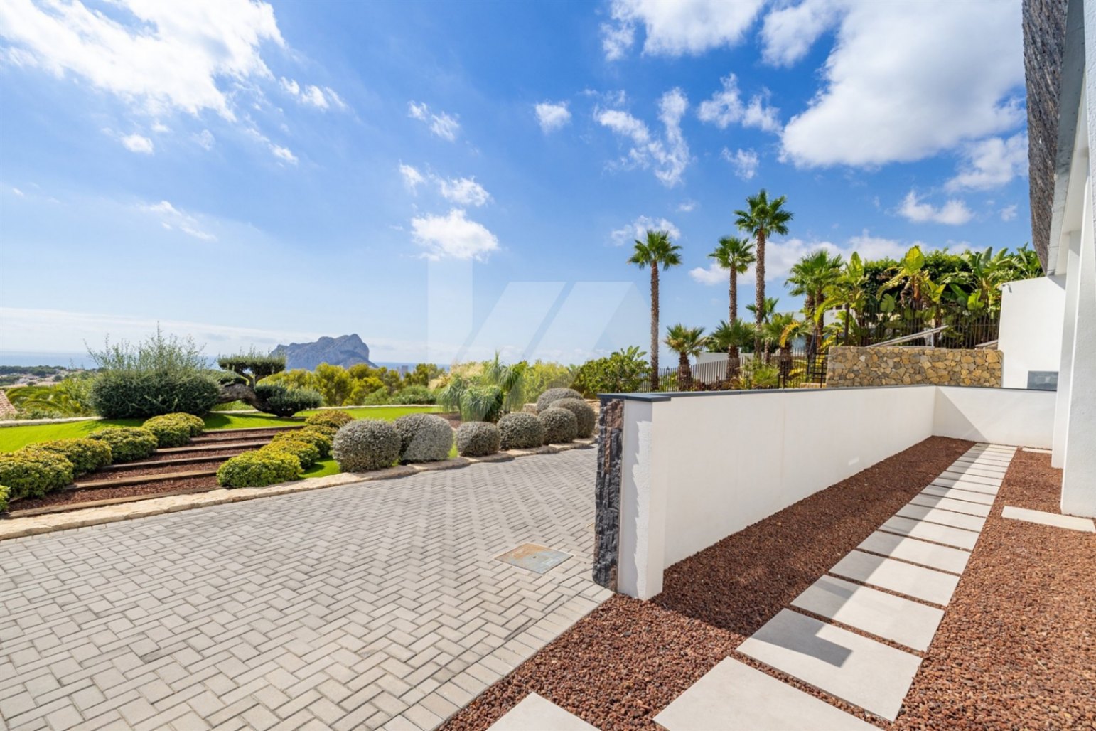 Villa de Luxe avec Vues Panoramiques sur la Mer et le Rocher d'Ifach, Benissa.