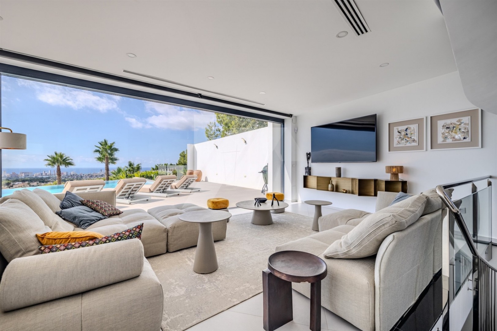 Villa de Luxe avec Vues Panoramiques sur la Mer et le Rocher d'Ifach, Benissa.