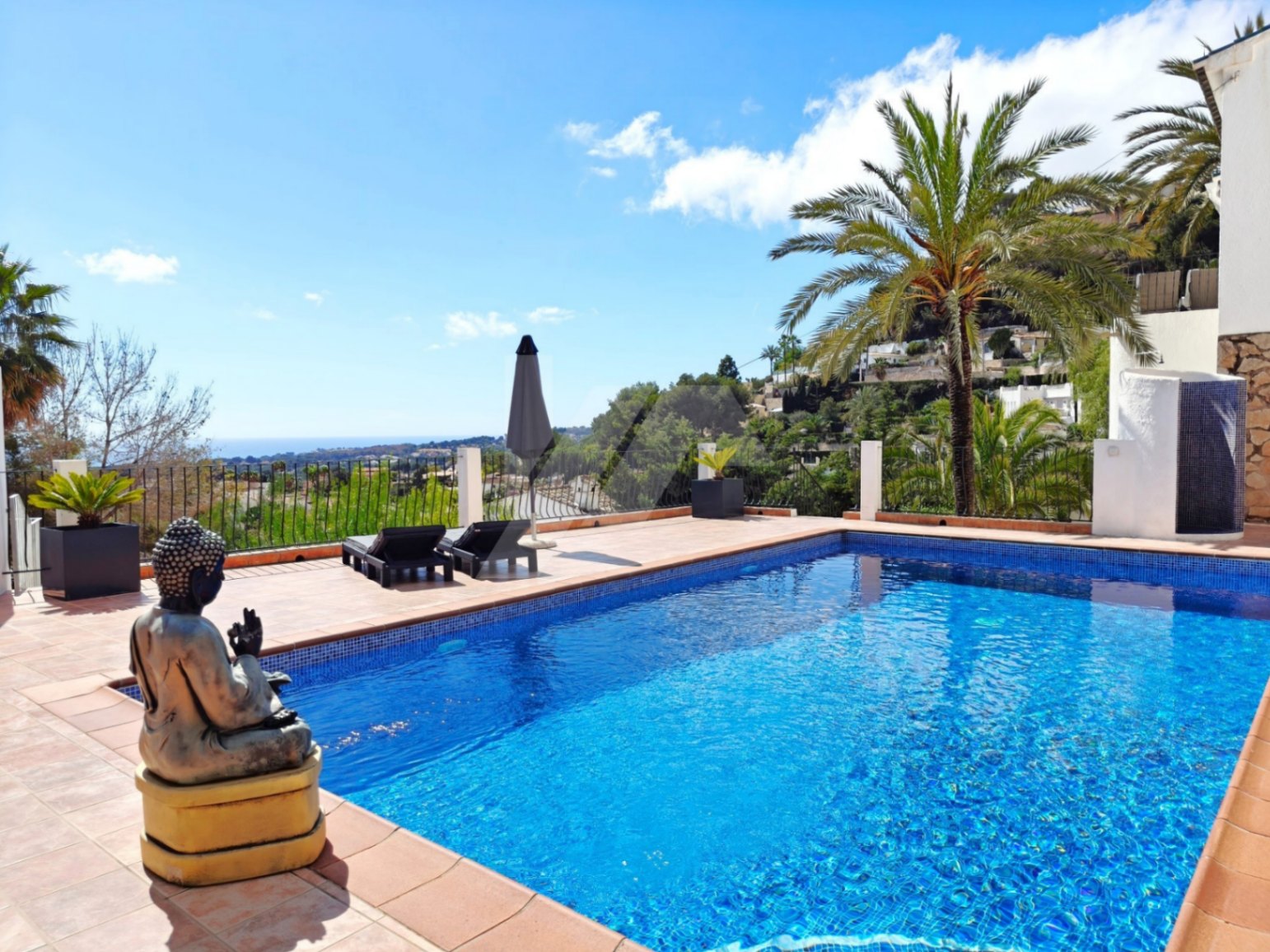 Villa de luxe exclusive avec vue panoramique sur la mer Méditerranée à Moraira, Costa Blanca.