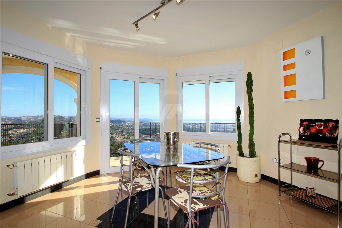 Vue sur la mer panoramique a vendre villa à Calpe, Costa Blanca.