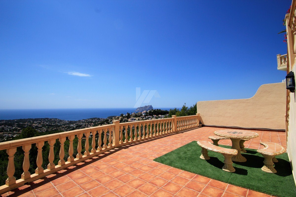 Villa vue mer panoramique à vendre à Teulda-Moraira, Costa Blanca.